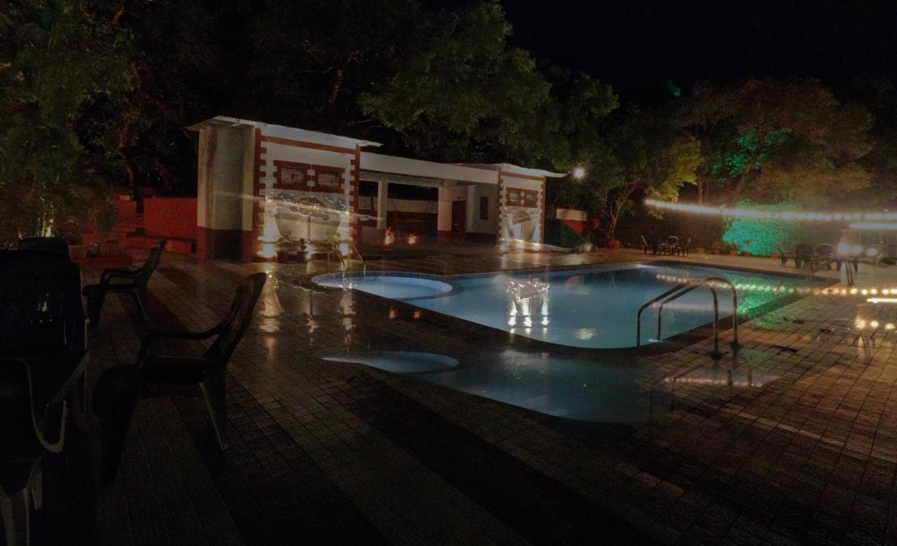 Citrus Chambers Mahabaleshwar Otel Dış mekan fotoğraf